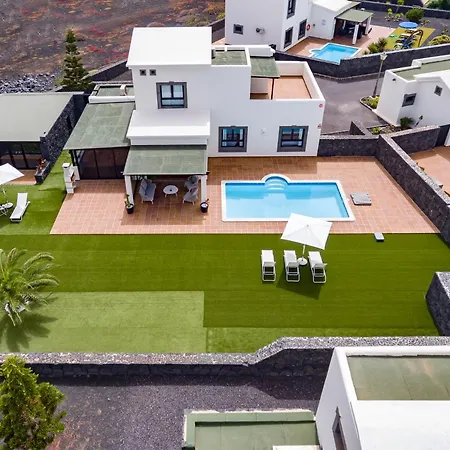 Lanzarote Zafiro Game 16 * פלאיה בלנקה