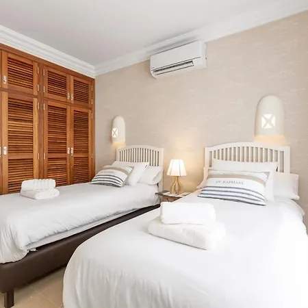 וילה Lanzarote Zafiro Game 16 *